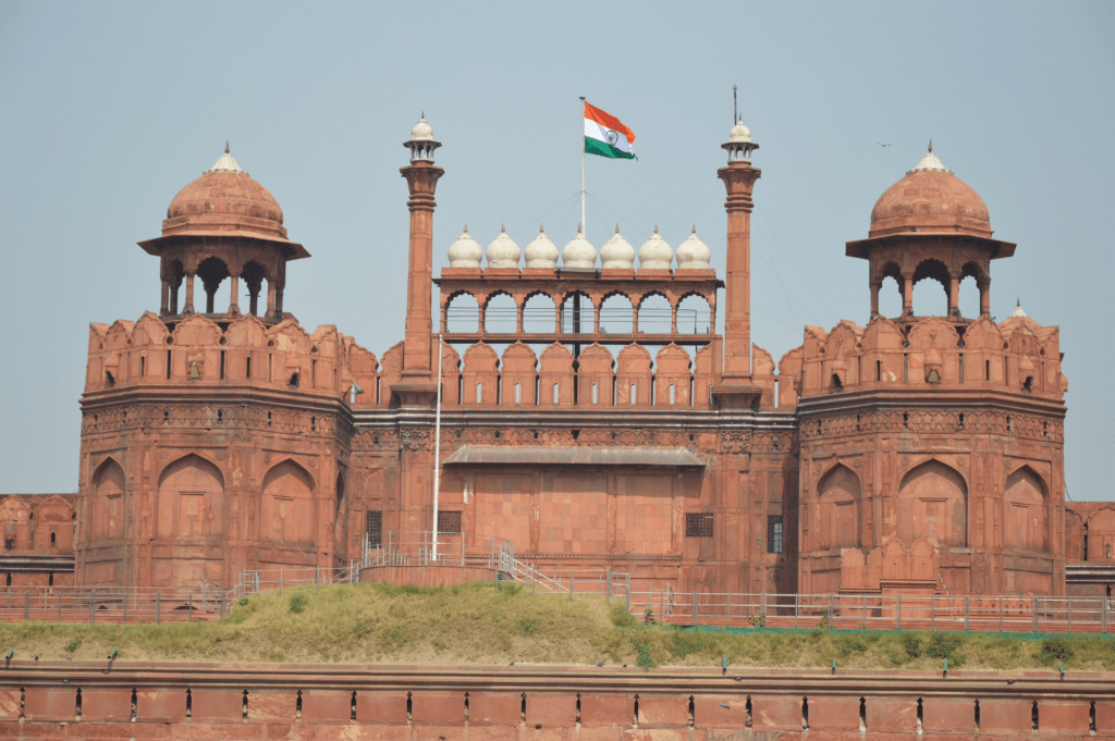 Lal Qila Delhi Guide: History, Timings,...