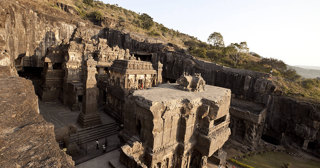 Archaeological evidence suggesting ancient human habitation near Ellora region